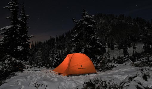 Спане на палатка в планината